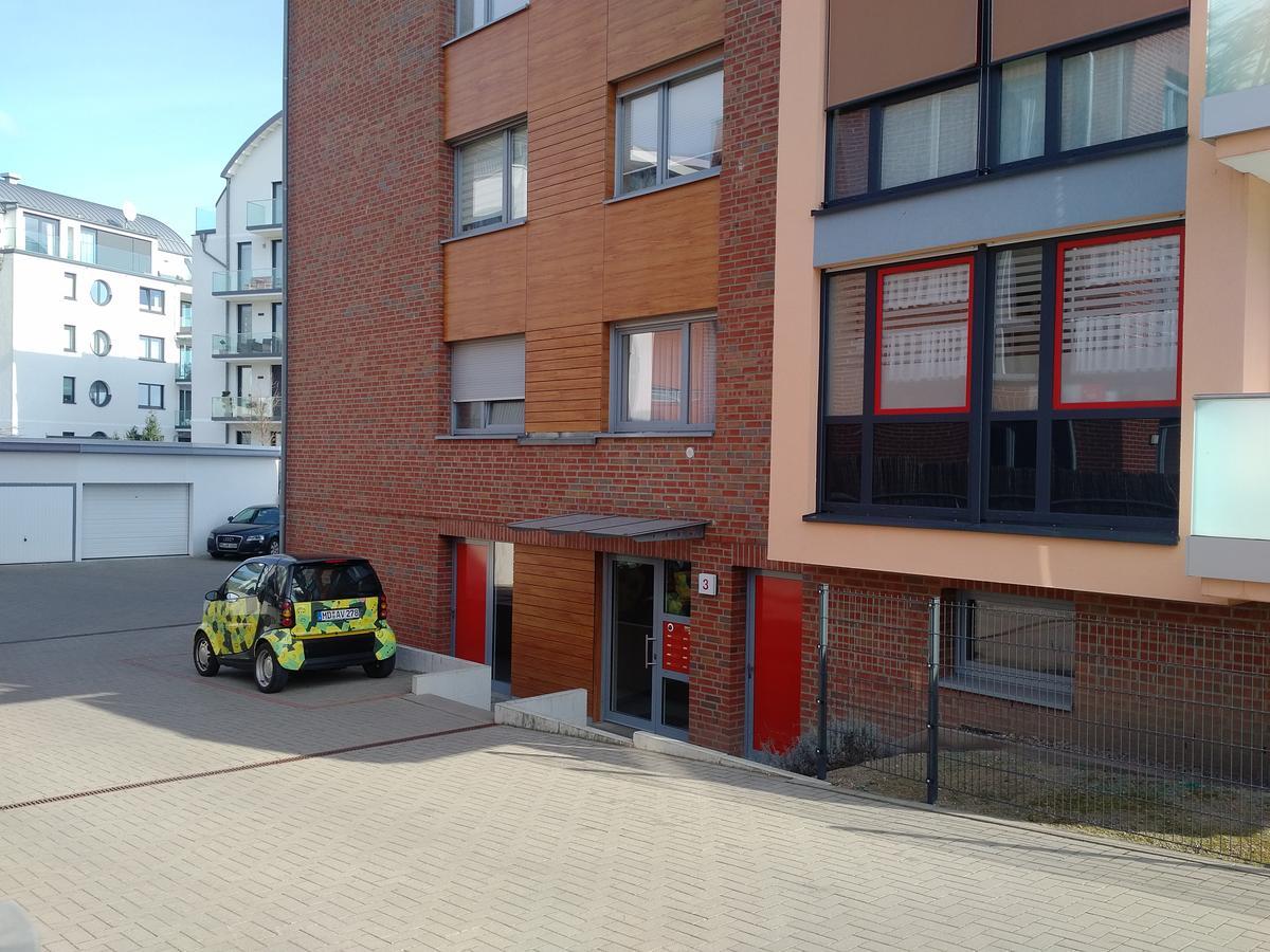 Aaron - Privatunterkunft Maagdenburg Buitenkant foto